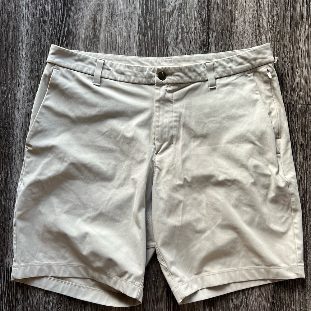 Lululemon ABC Classic-Fit Short 9"
Warpstreme